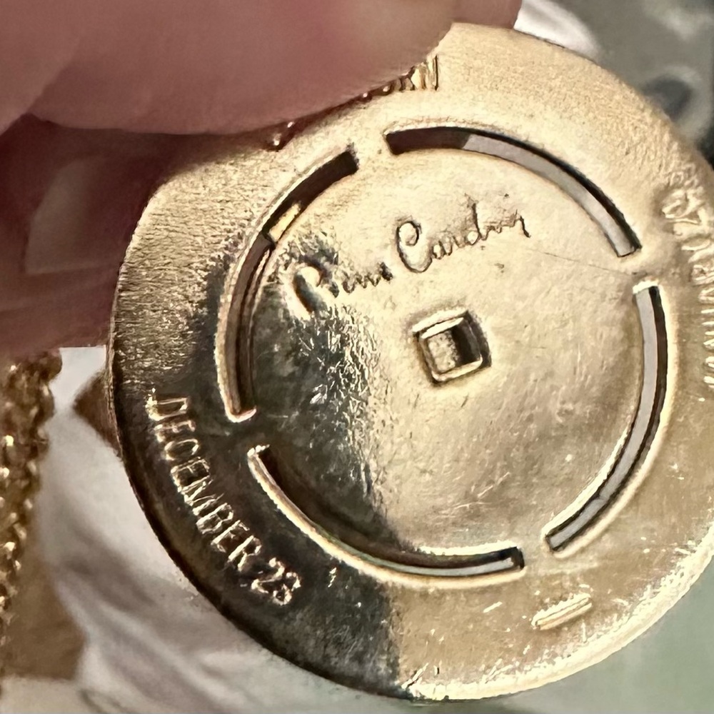20” Pierre Cardin Gold Plated Necklace with Zodiac Pendant (Dec 23 - Jan 22) - Picture 3 of 5